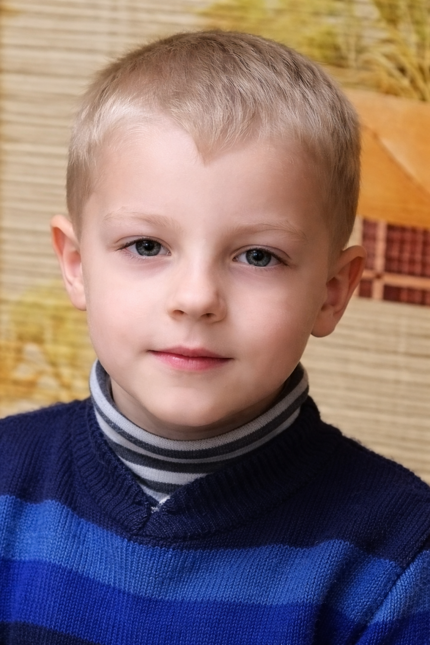 Микита Костін